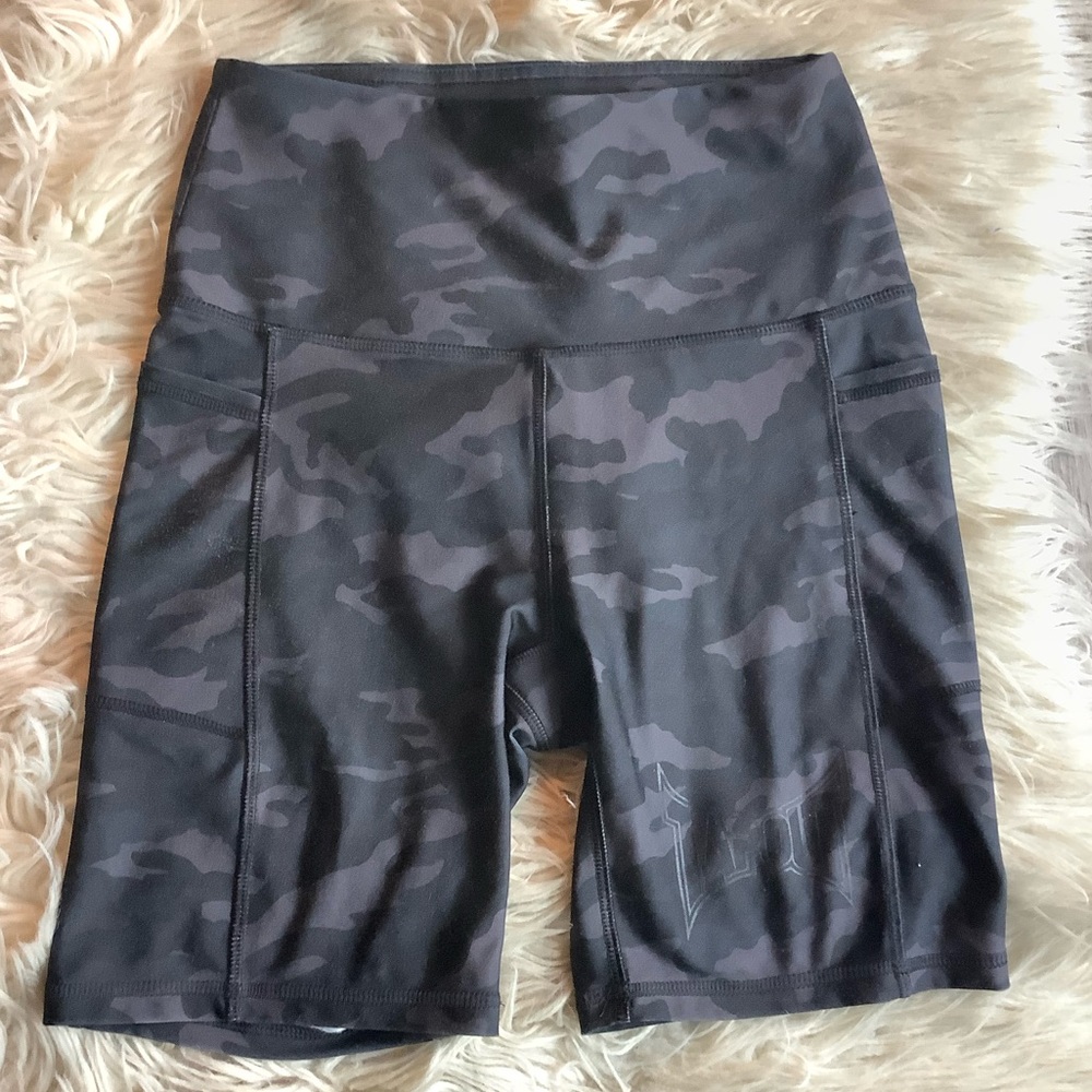 Tapout Camo high rise bike shorts gray/black Small